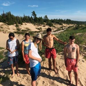 Meet your Posher, Enrique